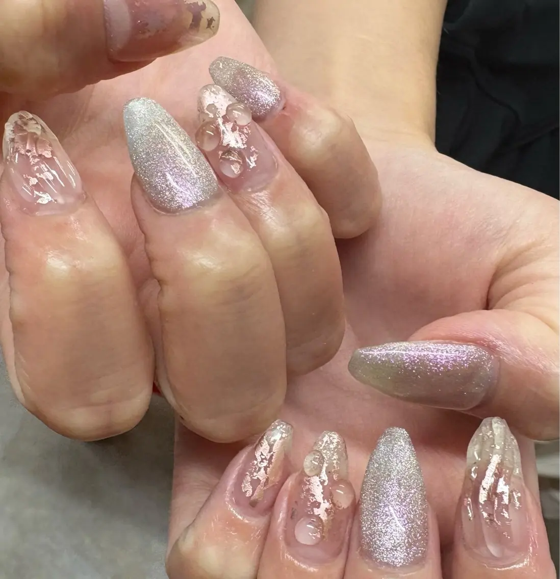 ネイル マグネットネイル ニュアンスネイル ピンク ハンドネイル 谷村 成美のネイルデザイン