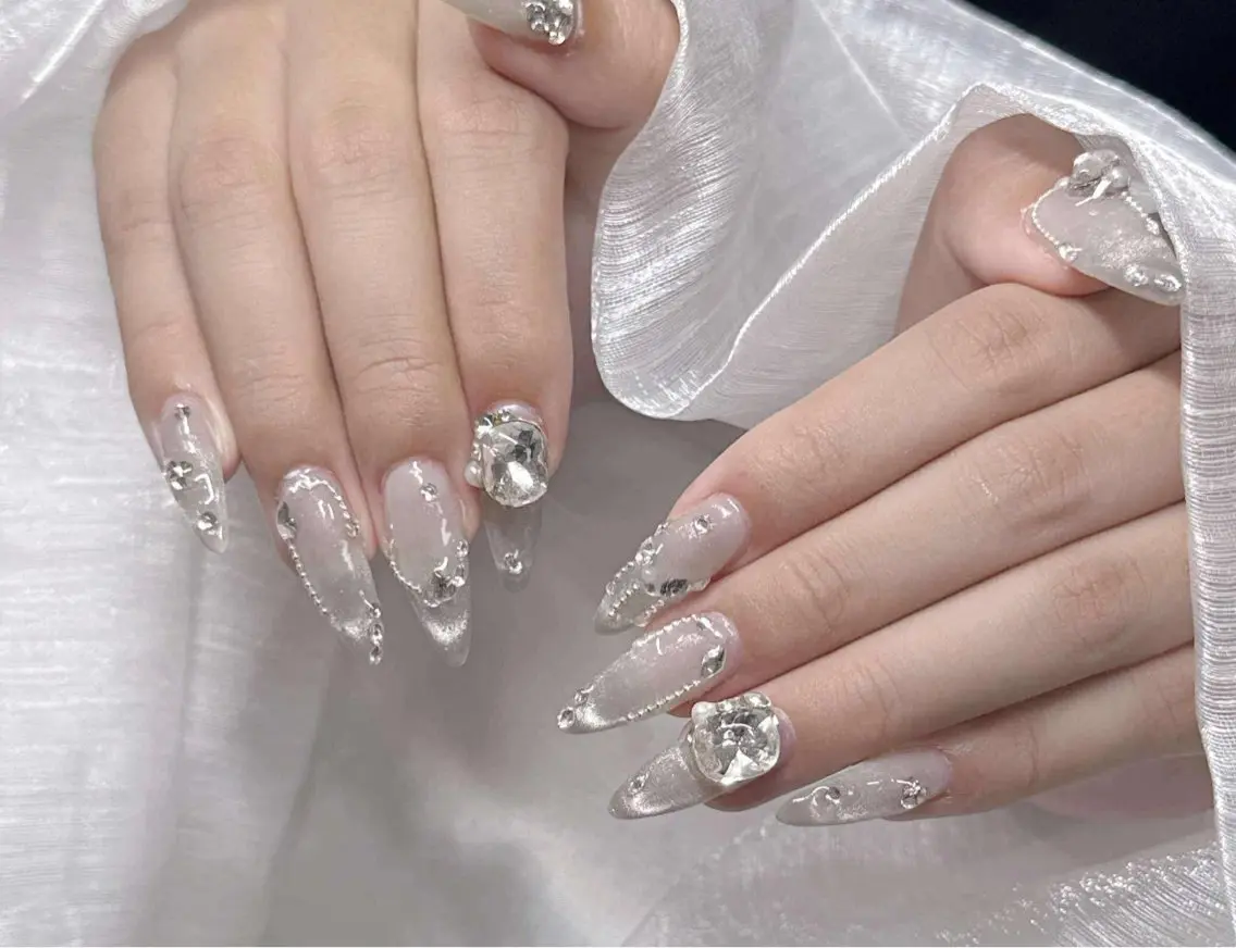 ネイル 長さ出し グラデーション 卒業式 キラキラネイル マグネットネイル ハンドネイル Lee Nailsのネイルデザイン
