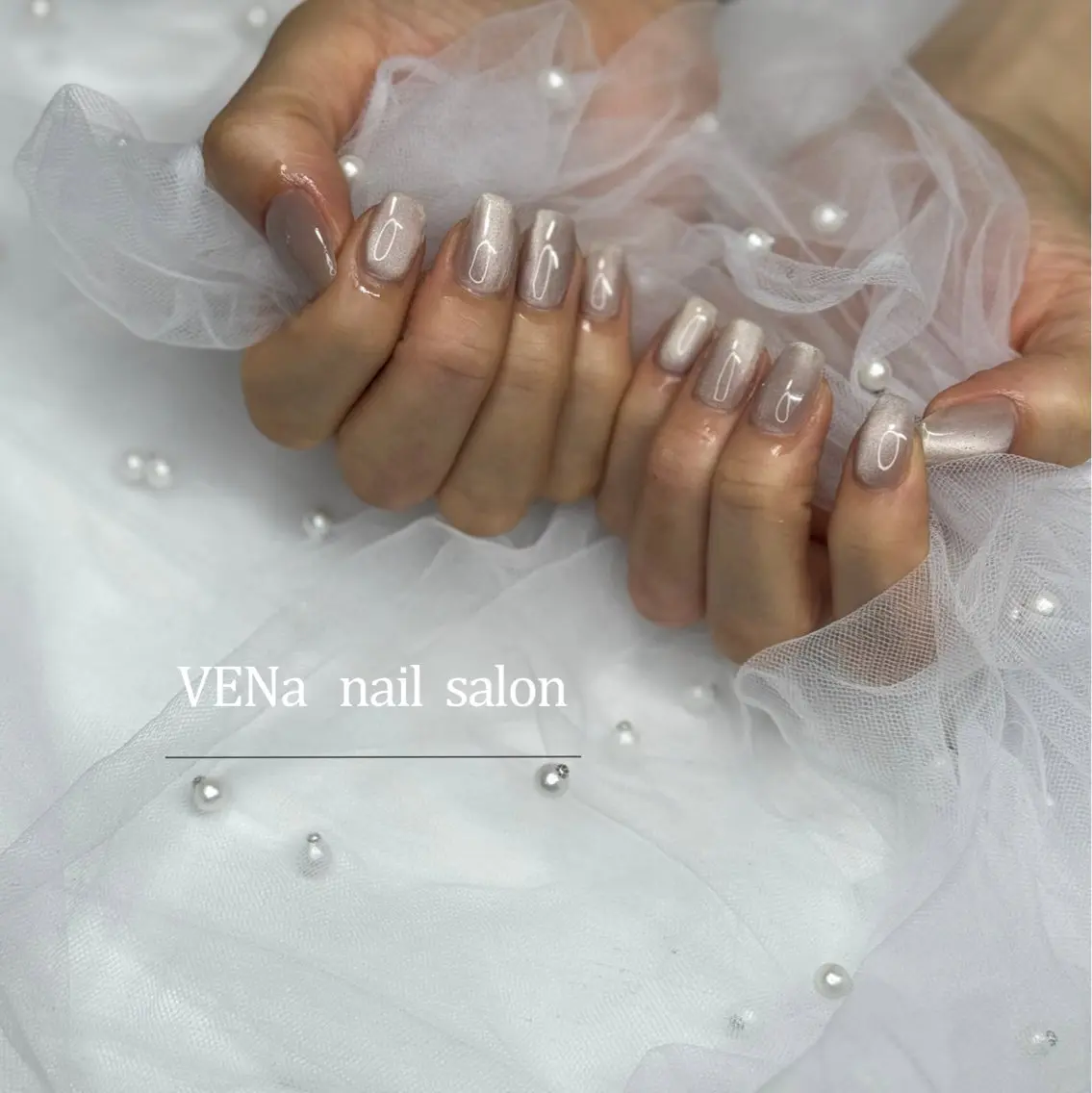 ネイル オーロラネイル フラッシュネイル フットネイル フレンチネイル 氷ネイル・うるうるネイル VENa eye＆ nail salonのネイルデザイン