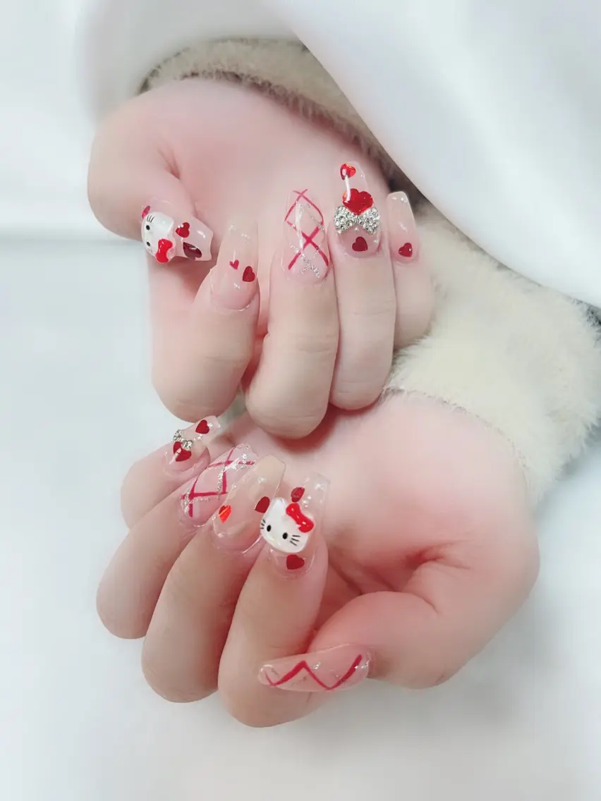 ネイル Amina nail salonのネイルデザイン