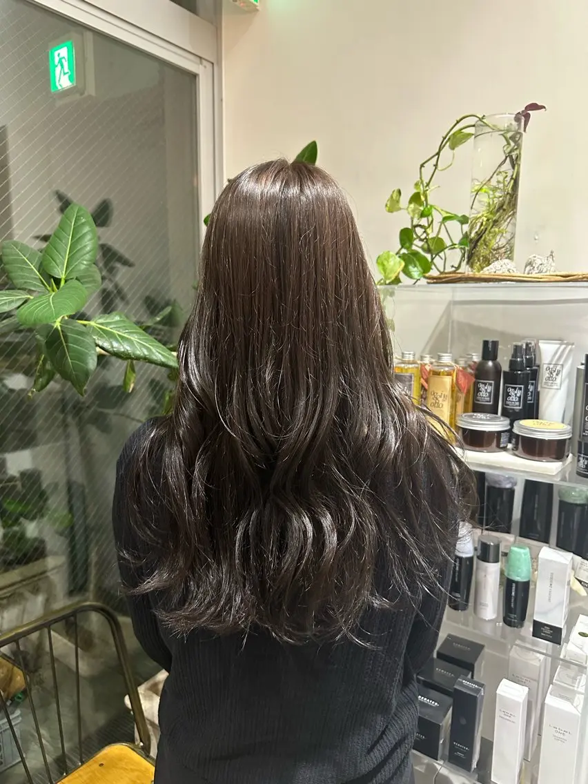 ロング カラー グレージュ オリーブグレージュ オリーブグレー 恵比寿/髪質改善/ レイヤー/森和輝のヘアスタイル