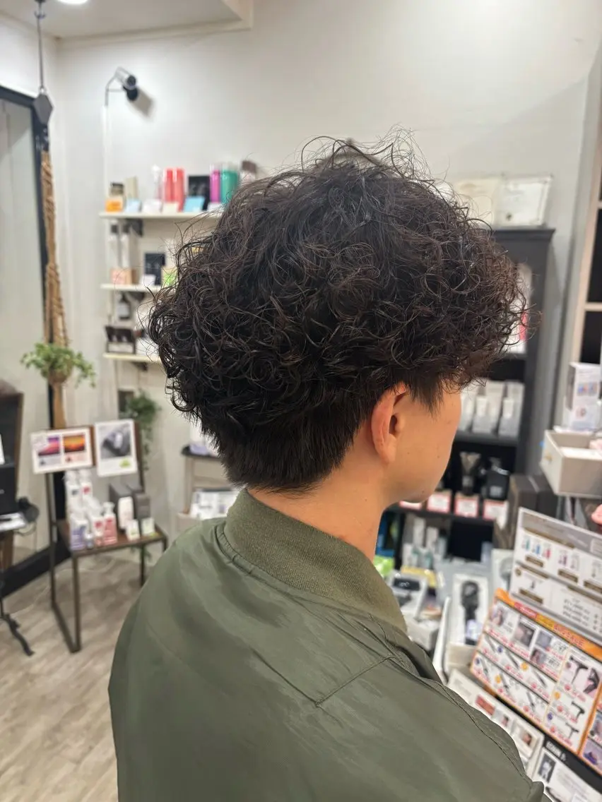 パーマ メンズ hina🎀🪽 /艶カラー/大曽根駅のヘアスタイル