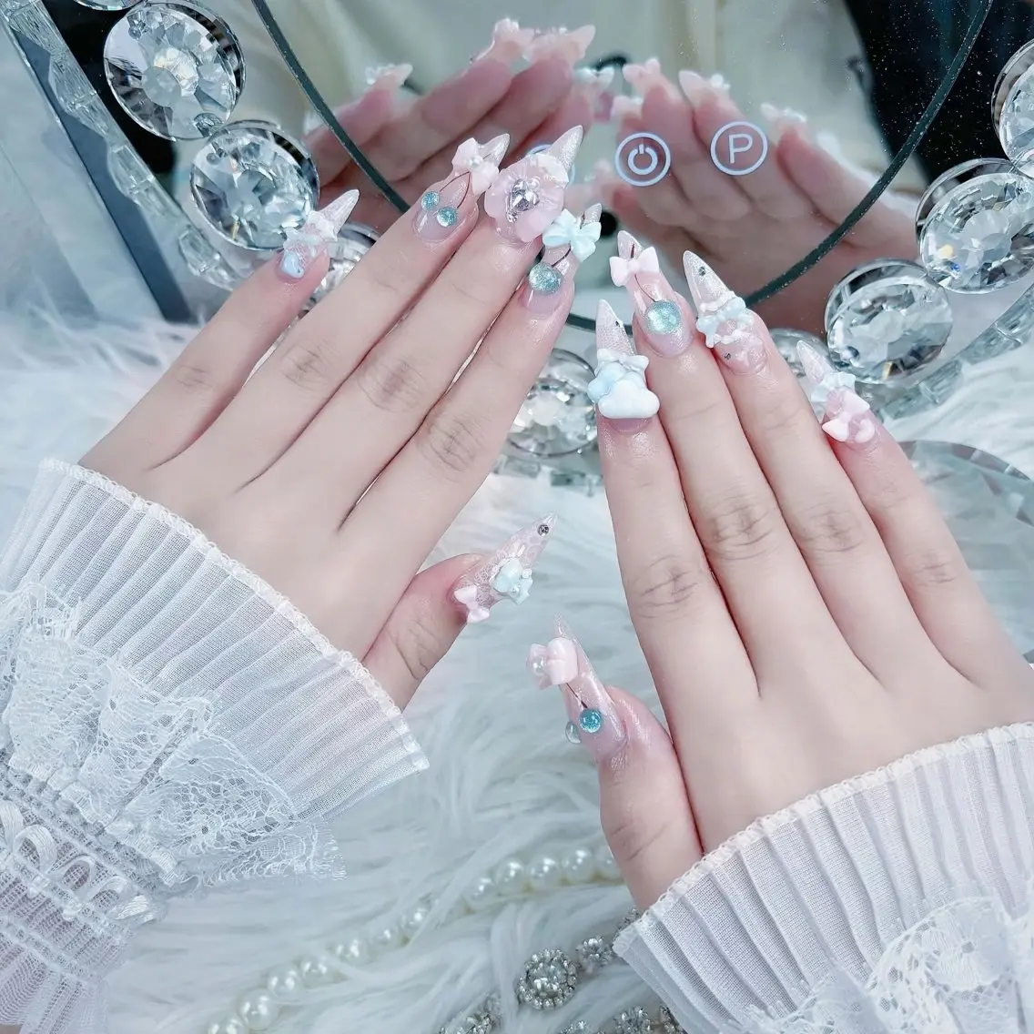 ネイル フラッシュネイル 韓国ネイル マグネットネイル 持ち込み ネイルチップ ハンドネイル ハンドケア Nova Nail Nambaのネイルデザイン