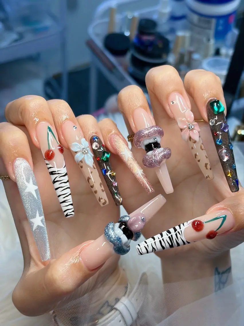 ネイル アートネイル オーロラネイル チークネイル 長さ出し フットネイル ハンドネイル Chan nailsのネイルデザイン