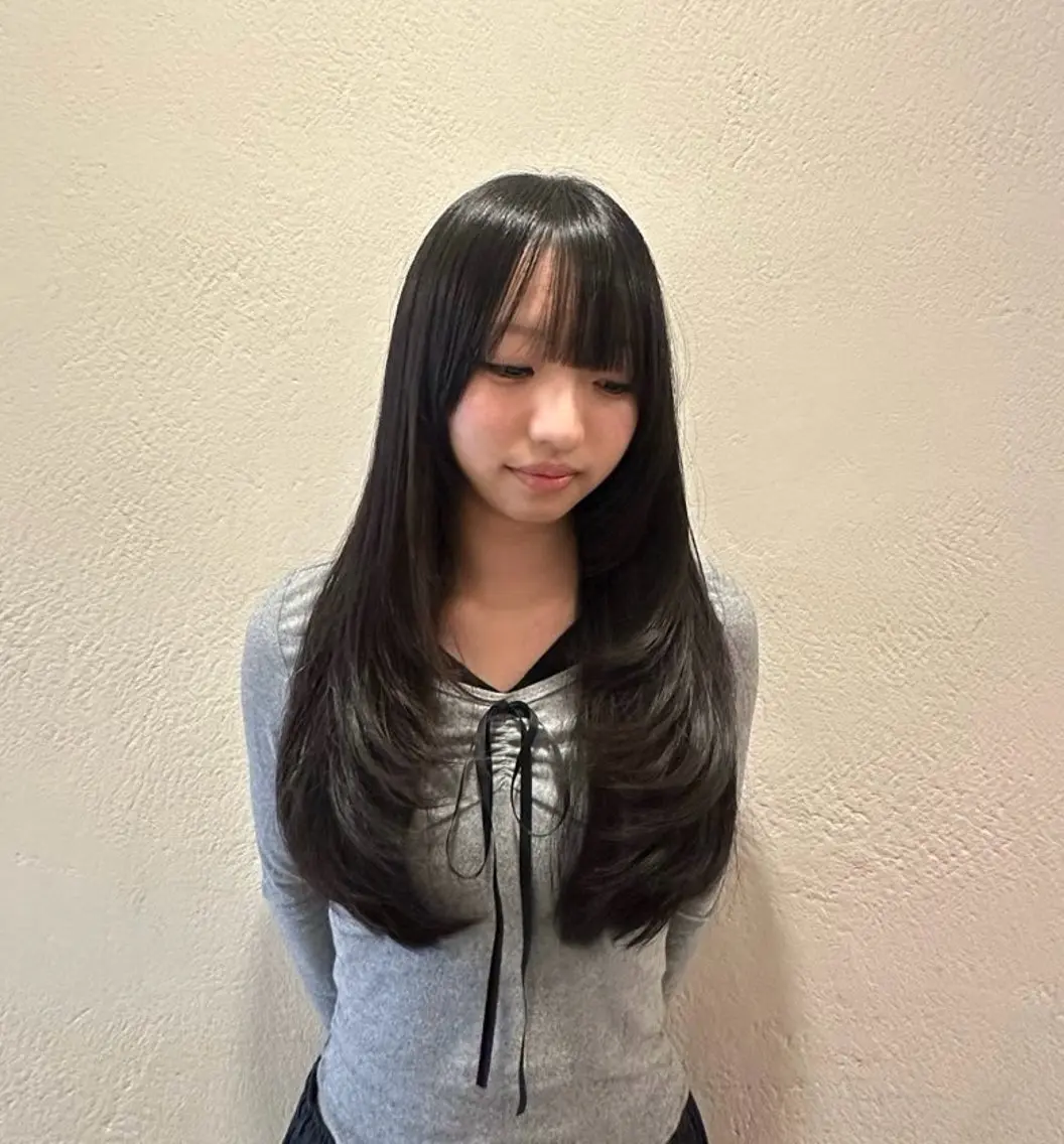 ロング ハイレイヤー レイヤーカット felia / sanaのヘアスタイル