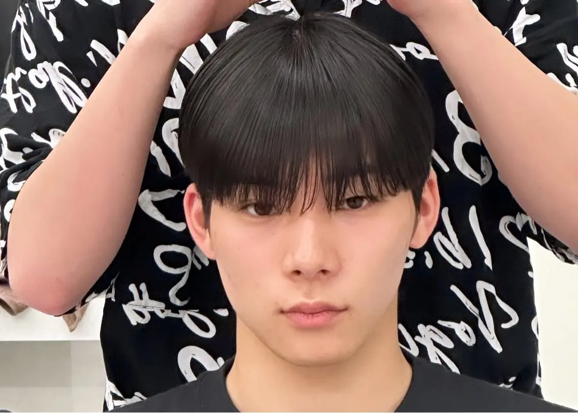 メンズ マッシュ シースルーマッシュ カット ヘアセット 岡部 琉斗のヘアスタイル