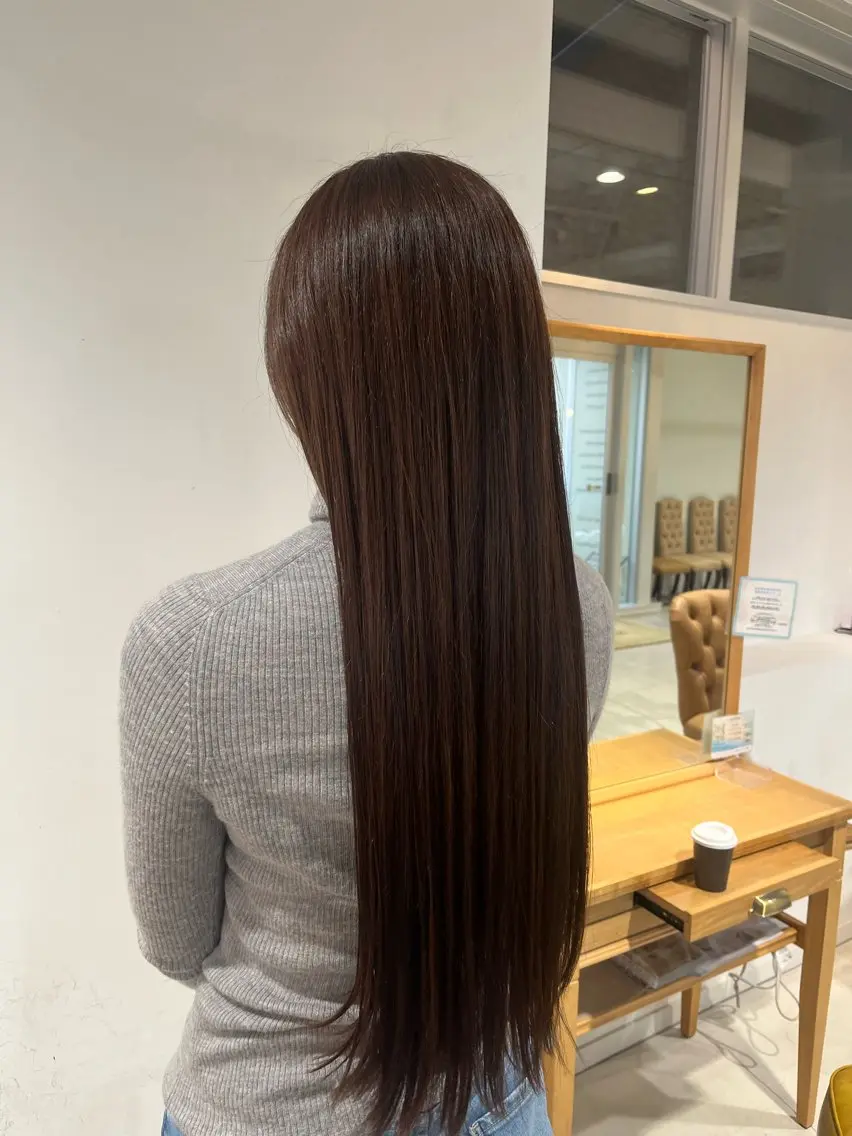 ロング カラー ヘアカラー 和泉田 真白のヘアスタイル