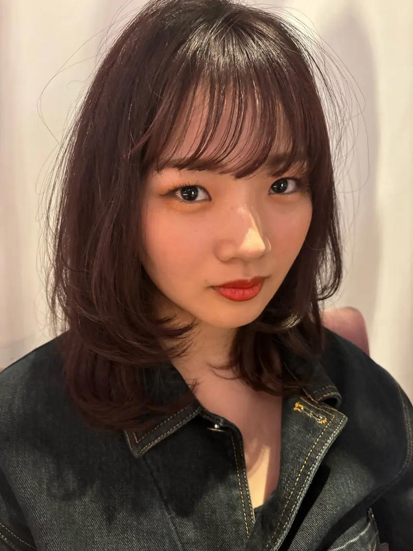 ミディアム レイヤーカット 水川 七海のヘアスタイル