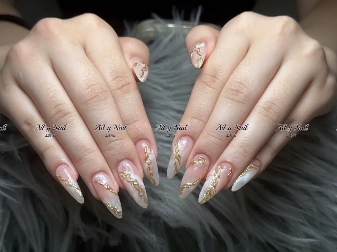 ネイル アートネイル ジェルネイル マグネットネイル ニュアンスネイル シンプルネイル ハンドネイル AiLy Nail 上野店のネイルデザイン