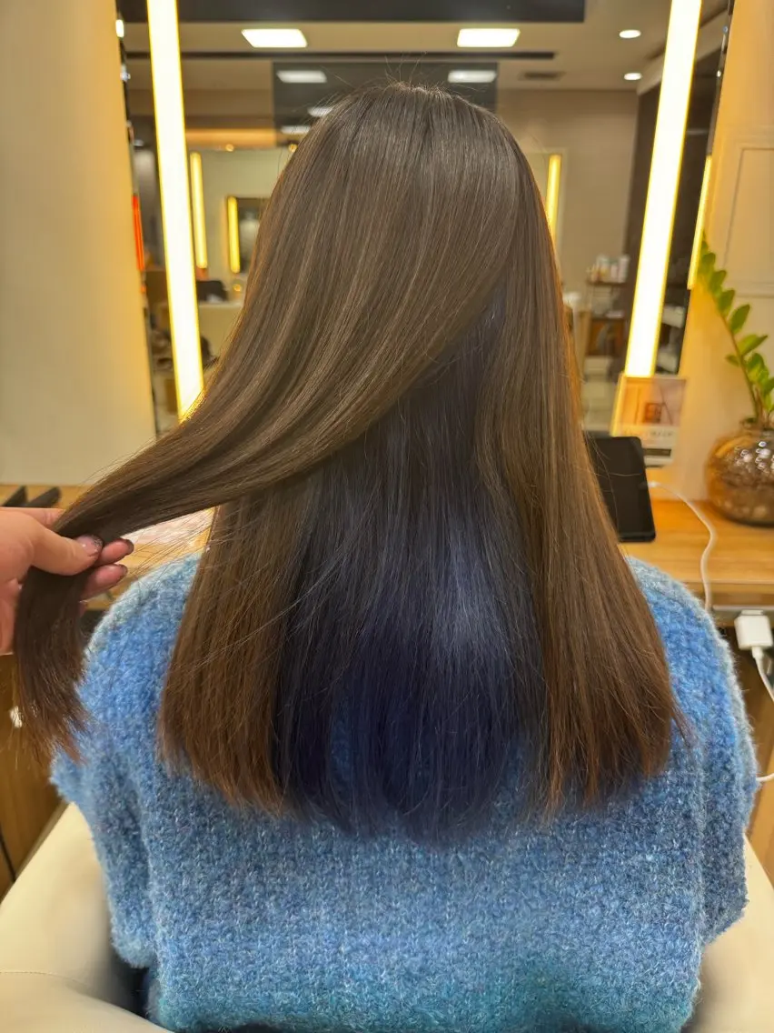 ロング 透け感/ベージュ カラー/tuburaのヘアスタイル