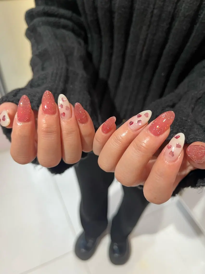 セミロング ハンドネイル CLALA MIYUのネイルデザイン