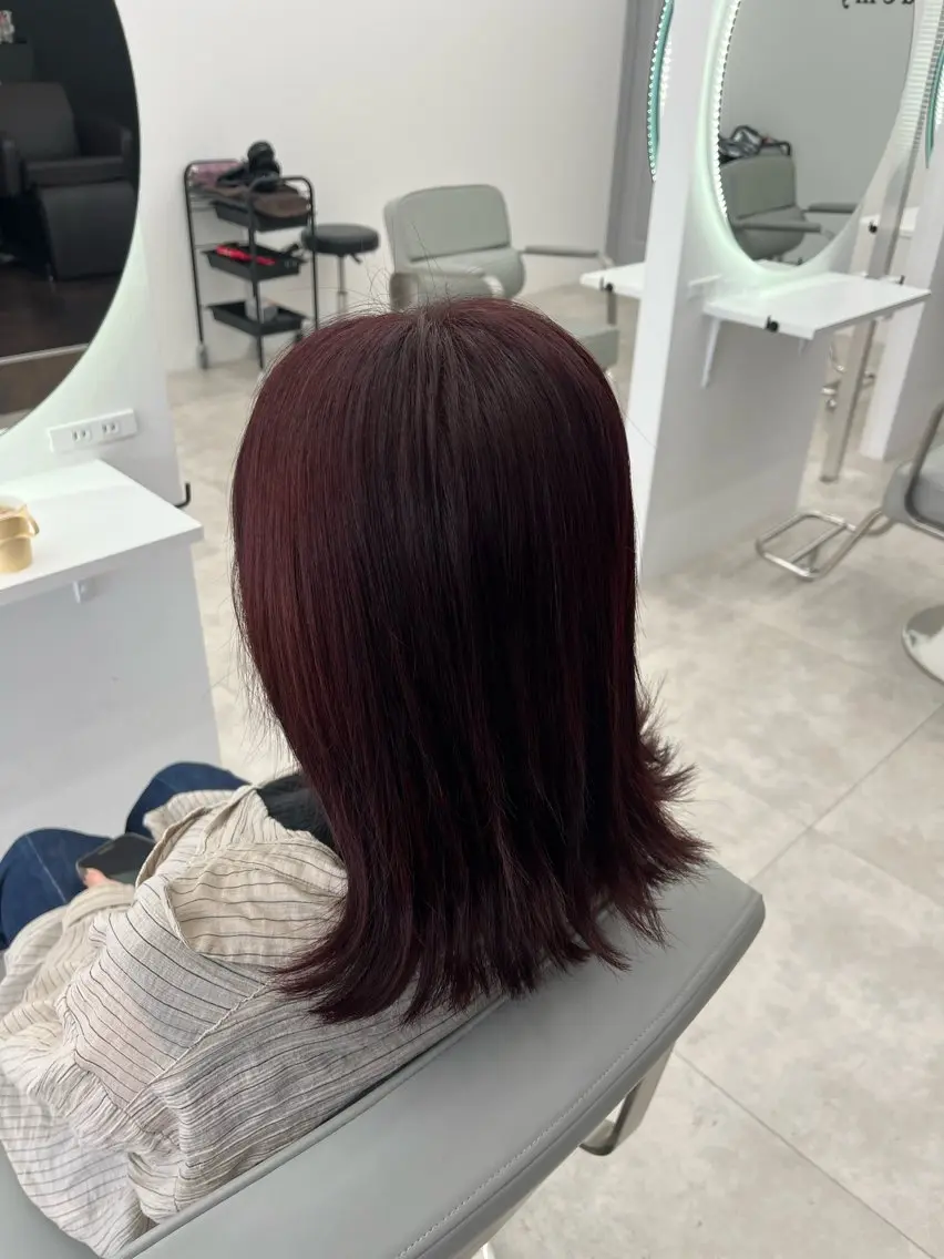 ミディアム カット ヘアカラー トリートメント 鈴木 綾音のヘアスタイル