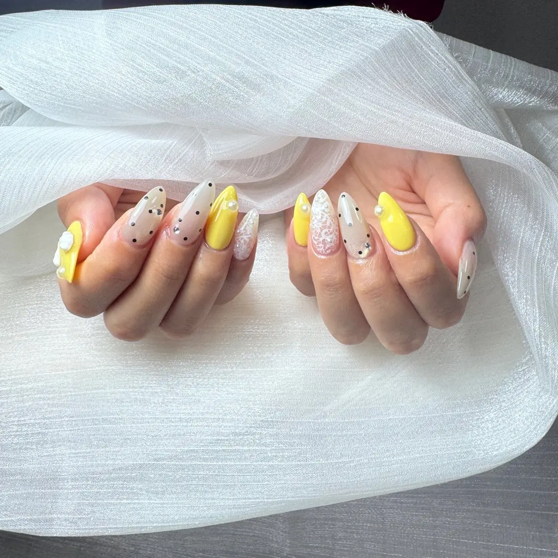 ネイル チークネイル フレンチネイル グラデーション 韓国ネイル マグネットネイル ハンドネイル Hana Nailのネイルデザイン
