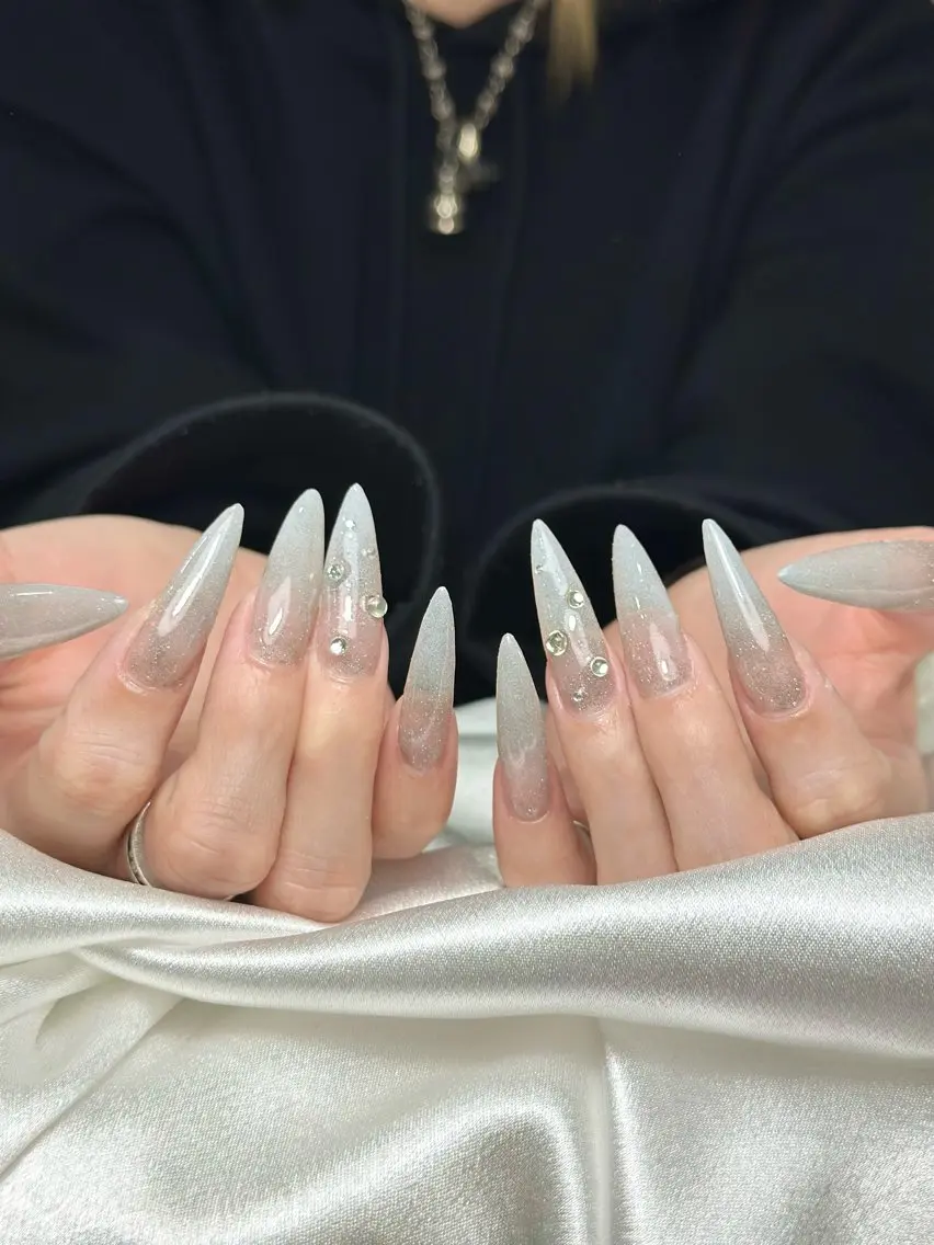ネイル グラデーション マグネットネイル Astéria nail salonのネイルデザイン