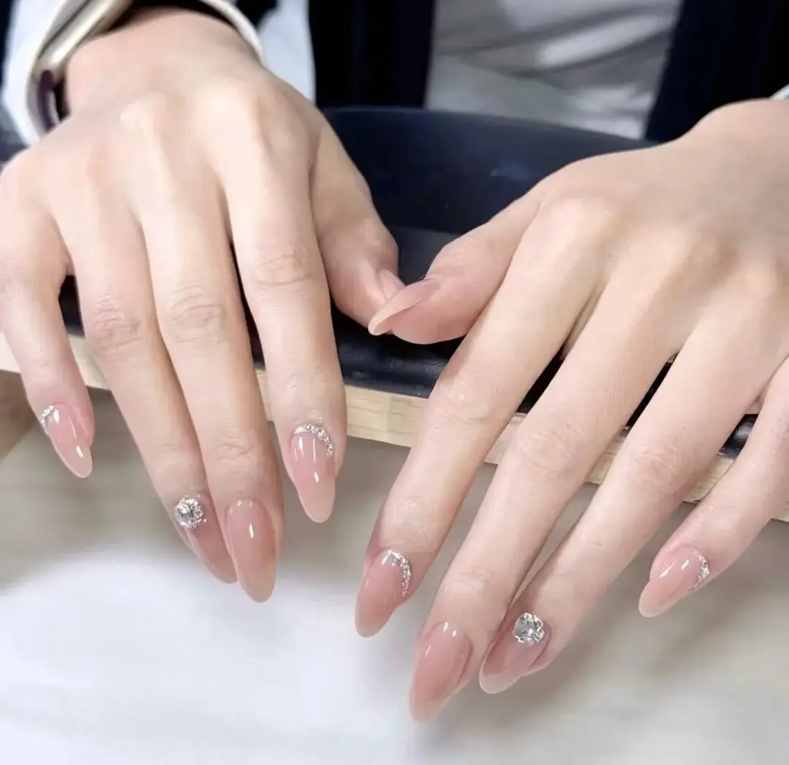 ネイル チークネイル 長さ出し フレンチネイル ガーリー 韓国ネイル sun nail池袋 モデル募集のネイルデザイン