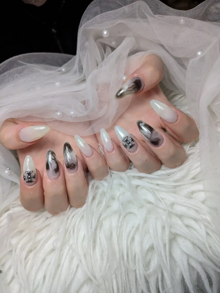 ネイル Queen Nail 研修生のネイルデザイン