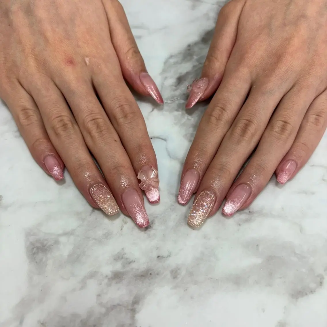 salon UNE LMA見習いスタッフのネイルデザイン