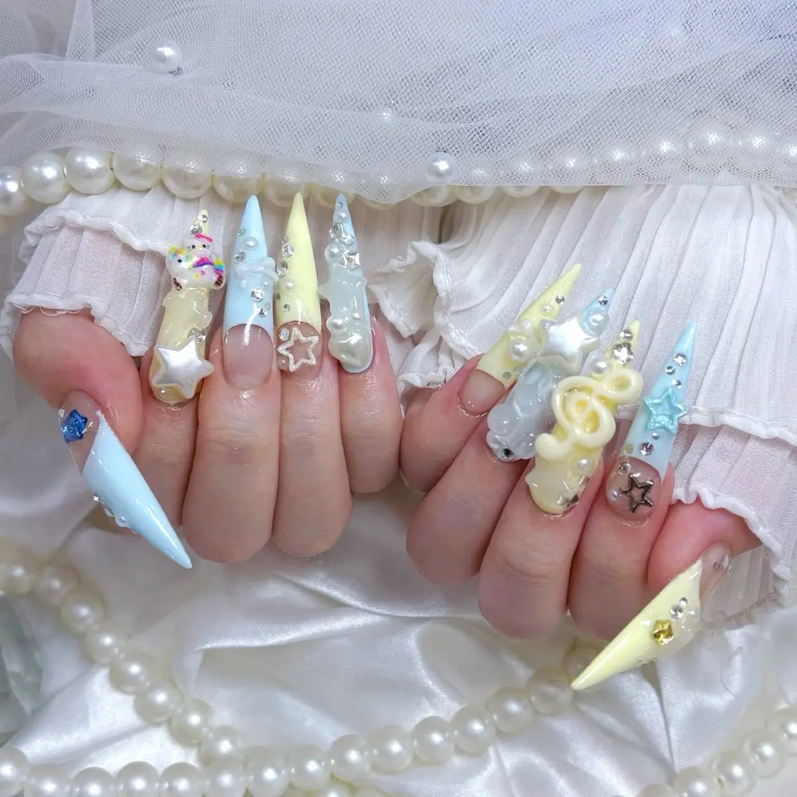 ネイル ジェルネイル 韓国ネイル 持ち込み シンプルネイル ワンホンネイル ハンドネイル 🎀Aura. Yurachanのネイルデザイン