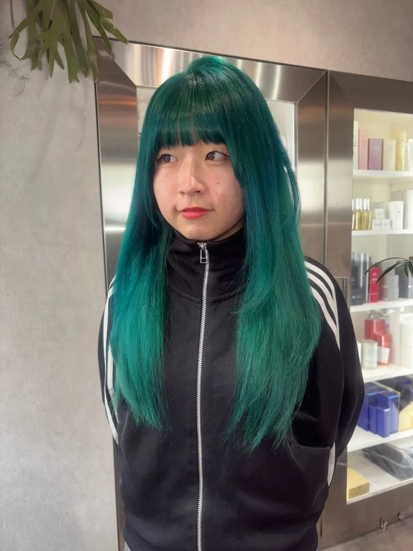 ロング カラー ヘアアレンジ 切りっぱなしボブ ブリーチ ダブルカラー イヤリングカラー ハイライトカラー ヘアカラー iona/ハイトーン /ネイルのネイルデザイン