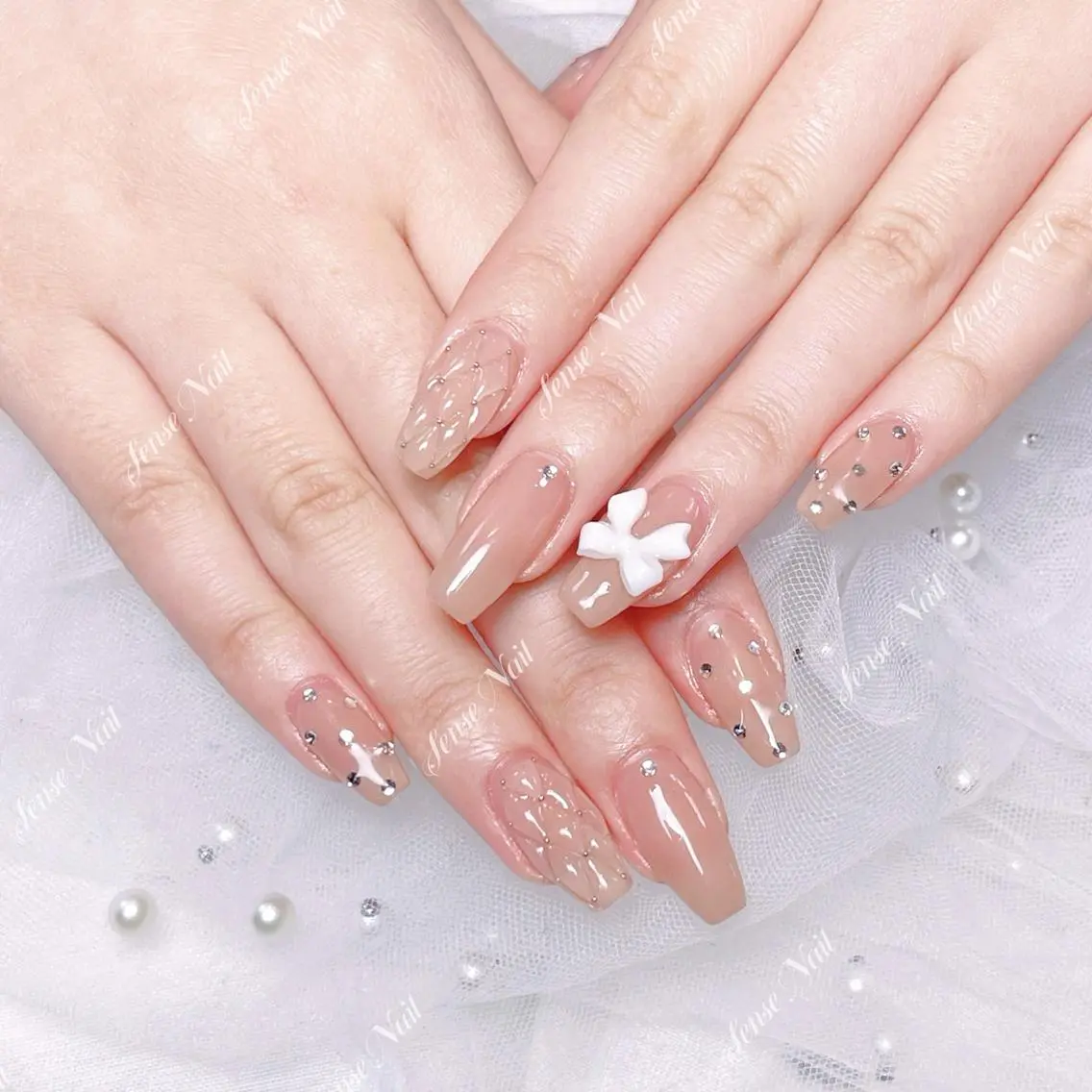 ネイル Queening 🦋のネイルデザイン