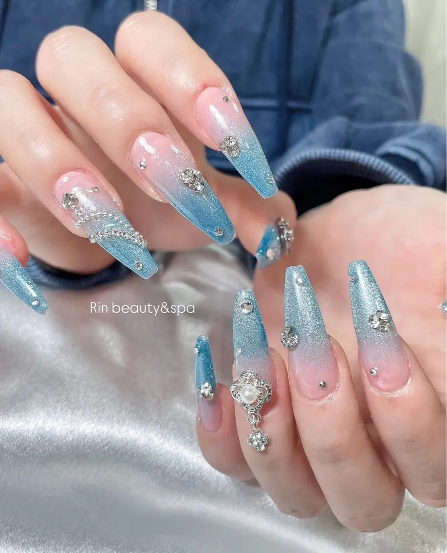 ネイル アートネイル 長さ出し ガーリー 韓国ネイル 持ち込み Rin Nail 新大久保店のネイルデザイン