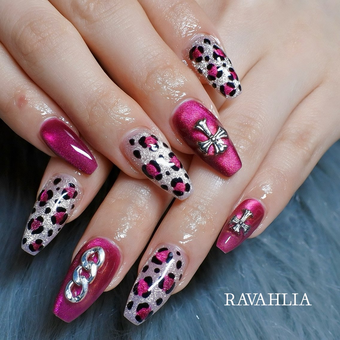 ネイル ハンドネイル nail room RAVAHLIAのネイルデザイン