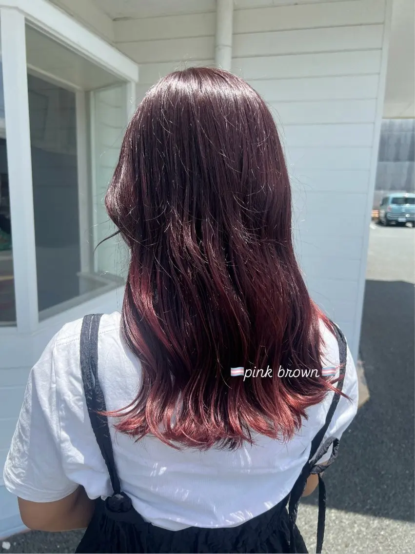 ミディアム カラー ヘアアレンジ ブリーチ ブラウンカラー ブリーチなしカラー ピンクカラー ピンクブラウン LiTA 友田未来のヘアスタイル