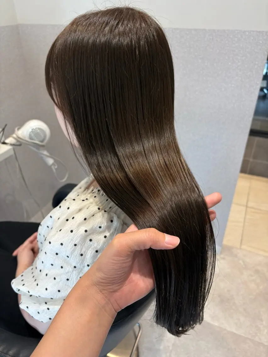 ロング カラー グレージュ オリーブグレージュ オリーブグレー 髪質改善 トリートメント ヘアカラー トリートメント 女性リピ90%🍨 🩷佐藤みずきのヘアスタイル