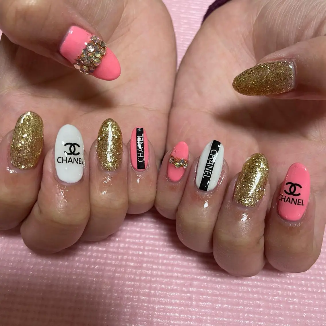 ネイル ハンドネイル フットネイル nailsalon momoのネイルデザイン