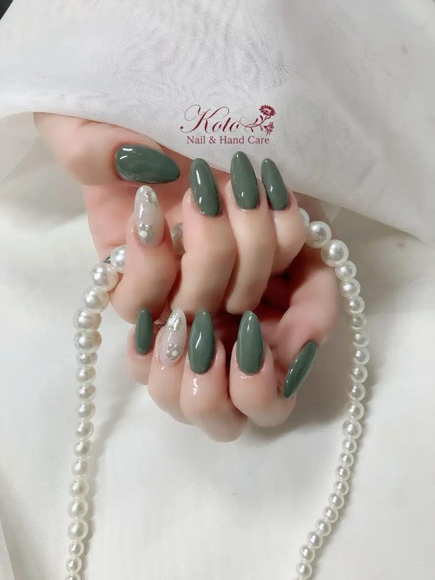 ネイル 長さ出し ジェルネイル 持ち込み ニュアンスネイル 赤色 ハンドネイル Nail Salon KOTOのネイルデザイン