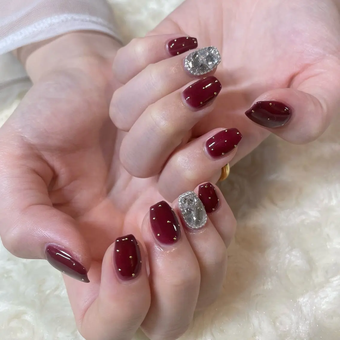 ネイル ボルドー キラキラネイル aime Ayanoのネイルデザイン