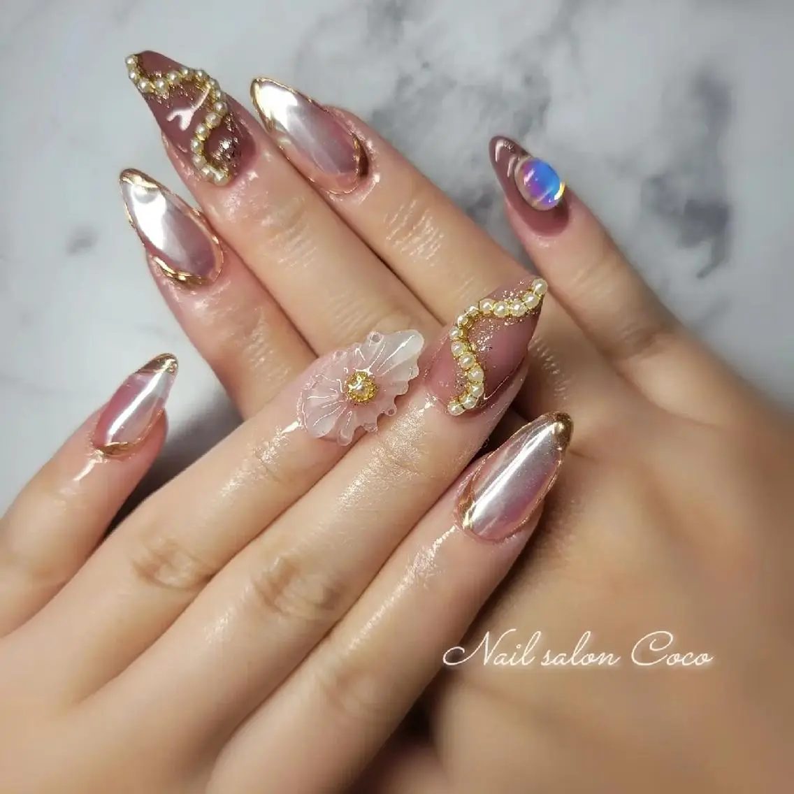 ネイル オーロラネイル ブラウン ジェルネイル ニュアンスネイル ピンク Nail salon Coco【溝の口駅】のネイルデザイン