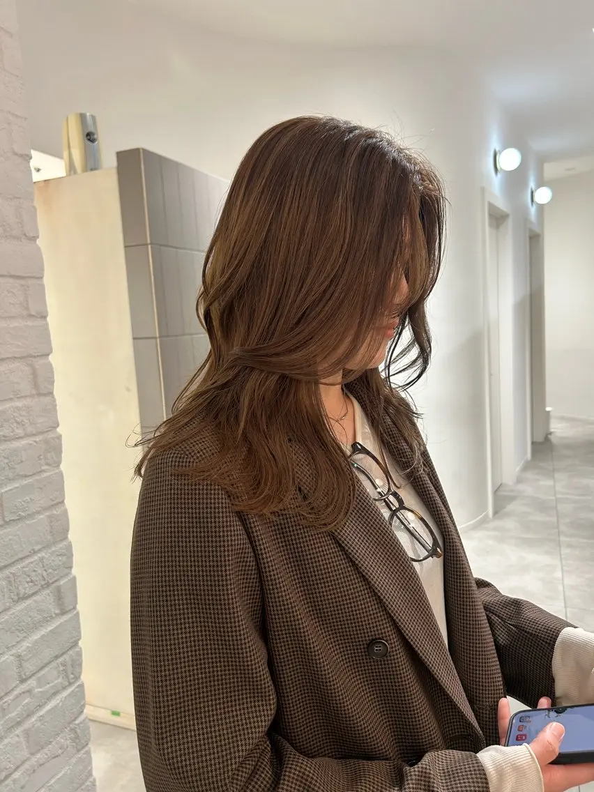 セミロング カラー ベージュカラー ブリーチ ヘアカラー オリーブベージュ/ ブリーチなし透明感のヘアスタイル