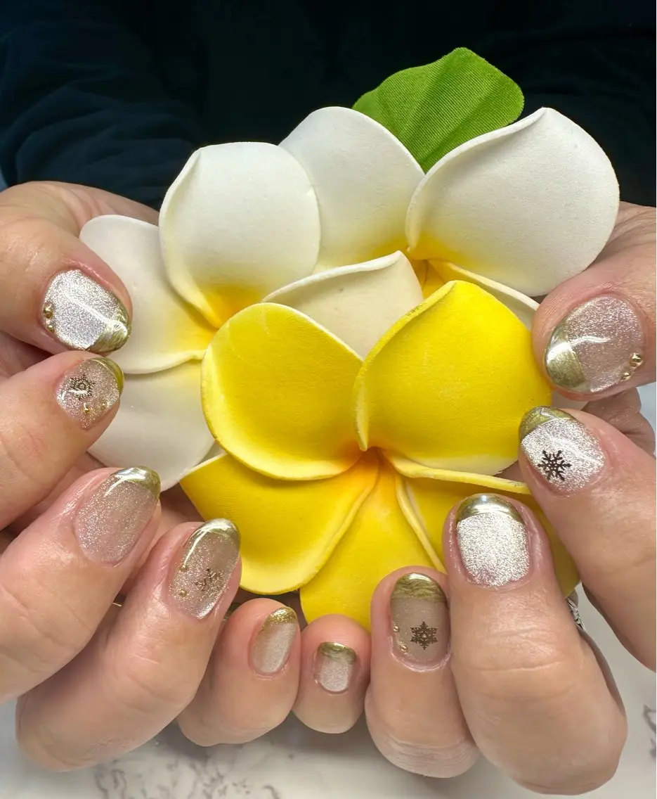 ネイル アートネイル チークネイル キラキラネイル ラメ(グリッター) マグネットネイル Mai’s nailのネイルデザイン