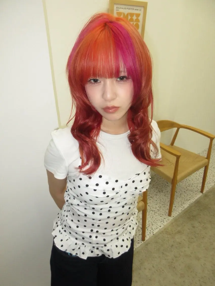 ミディアム ヘアカラー レイヤーカット uraraのヘアスタイル