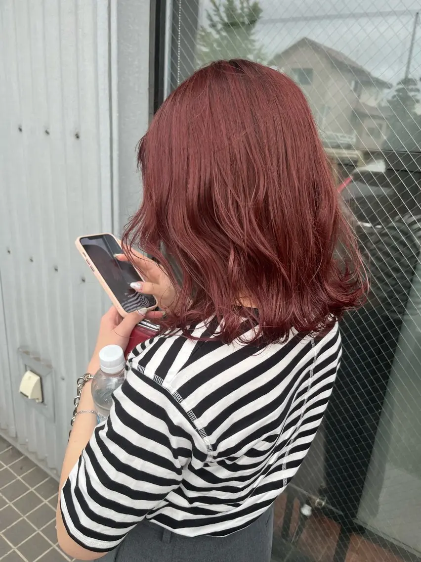 ミディアム カット ヘアカラー N° Elune MIYUUのヘアスタイル