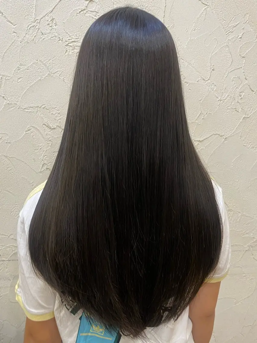 ロング カット 縮毛矯正 this&that momokaのヘアスタイル