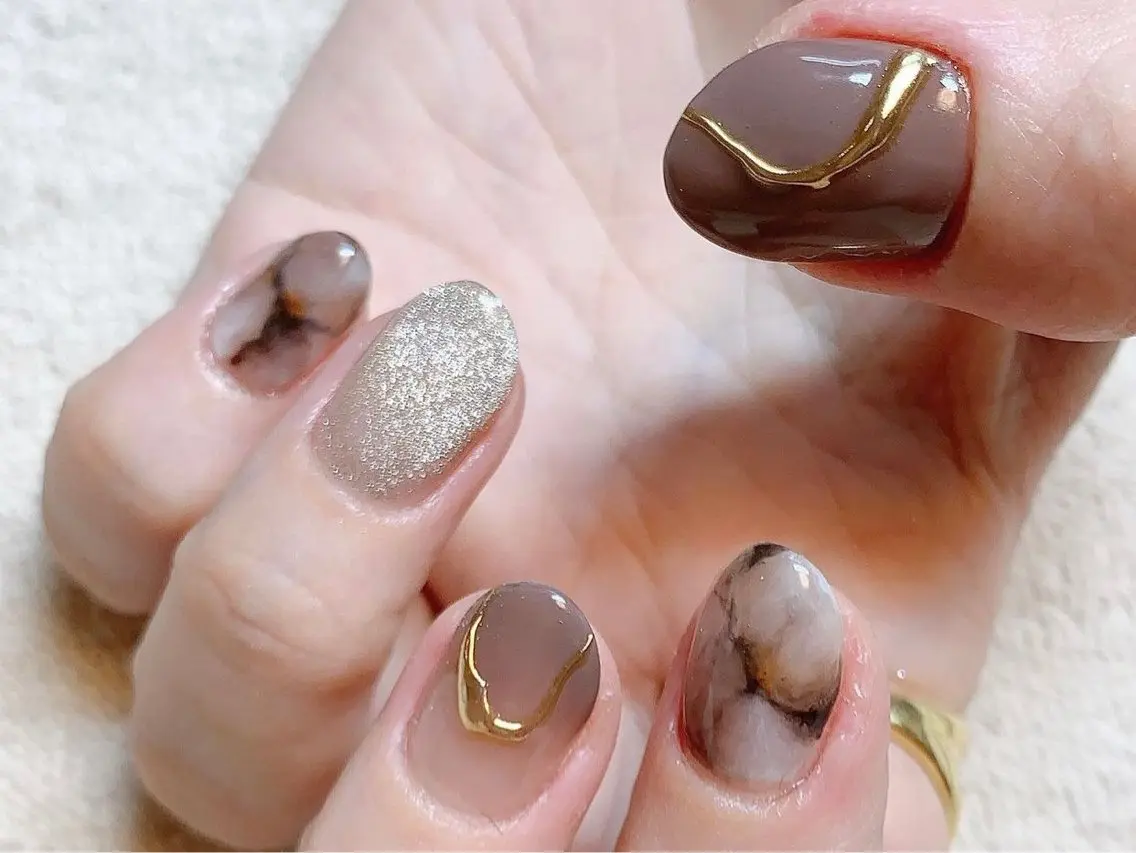 ネイル 長さ出し ジェルネイル キラキラネイル 大理石ネイル(マーブル) ニュアンスネイル Morpho nailのネイルデザイン