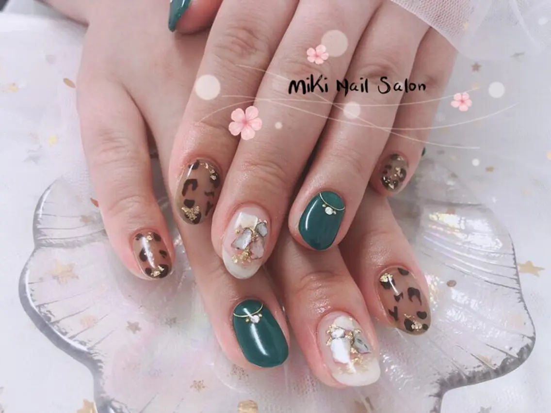 ネイル MiKi Nai池袋 長さだし得意のネイルデザイン