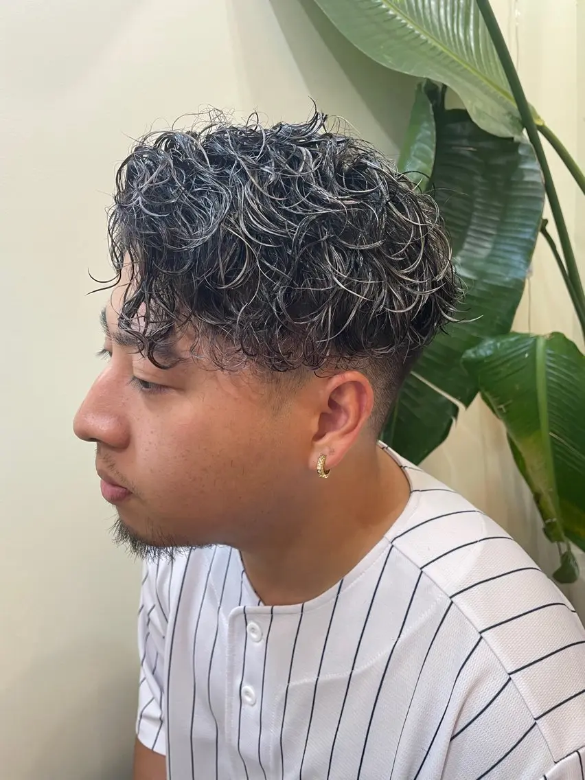 ショート パーマ スパイラルパーマ カット パーマ WEST OLAND加藤圭介のヘアスタイル