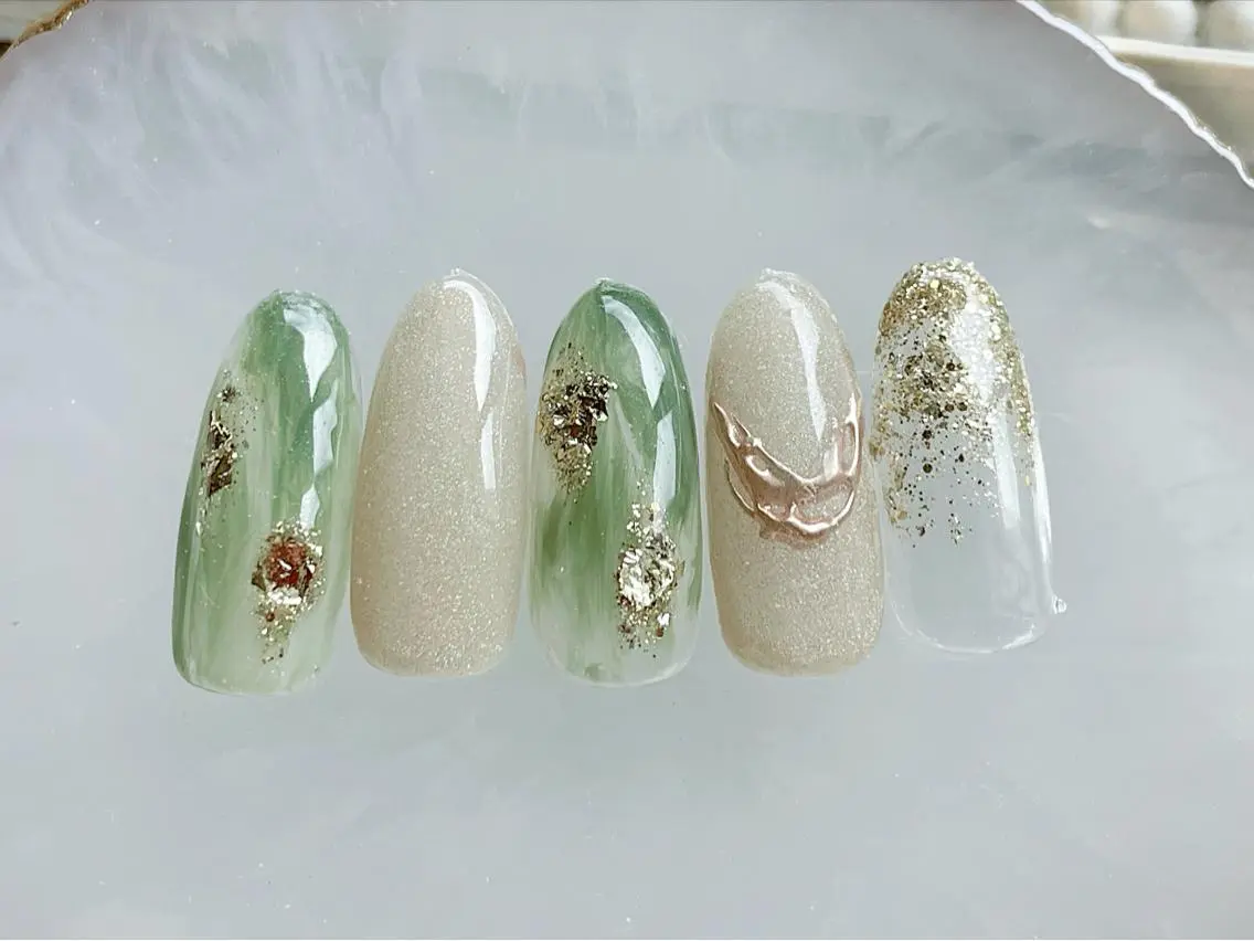 ネイル ジェルネイル キラキラネイル ミラーネイル ニュアンスネイル パラジェル ハンドネイル Satomi  のネイルデザイン