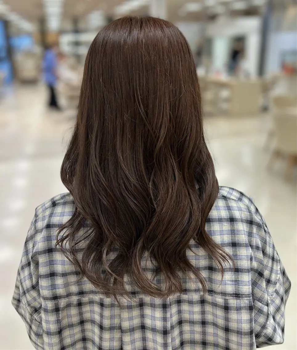セミロング カラー ベージュカラー ヘーゼル ヘアカラー トリートメント ヘッドスパ ヘアセット ベージュ/つや髪/ レイヤー／ゆいなのヘアスタイル