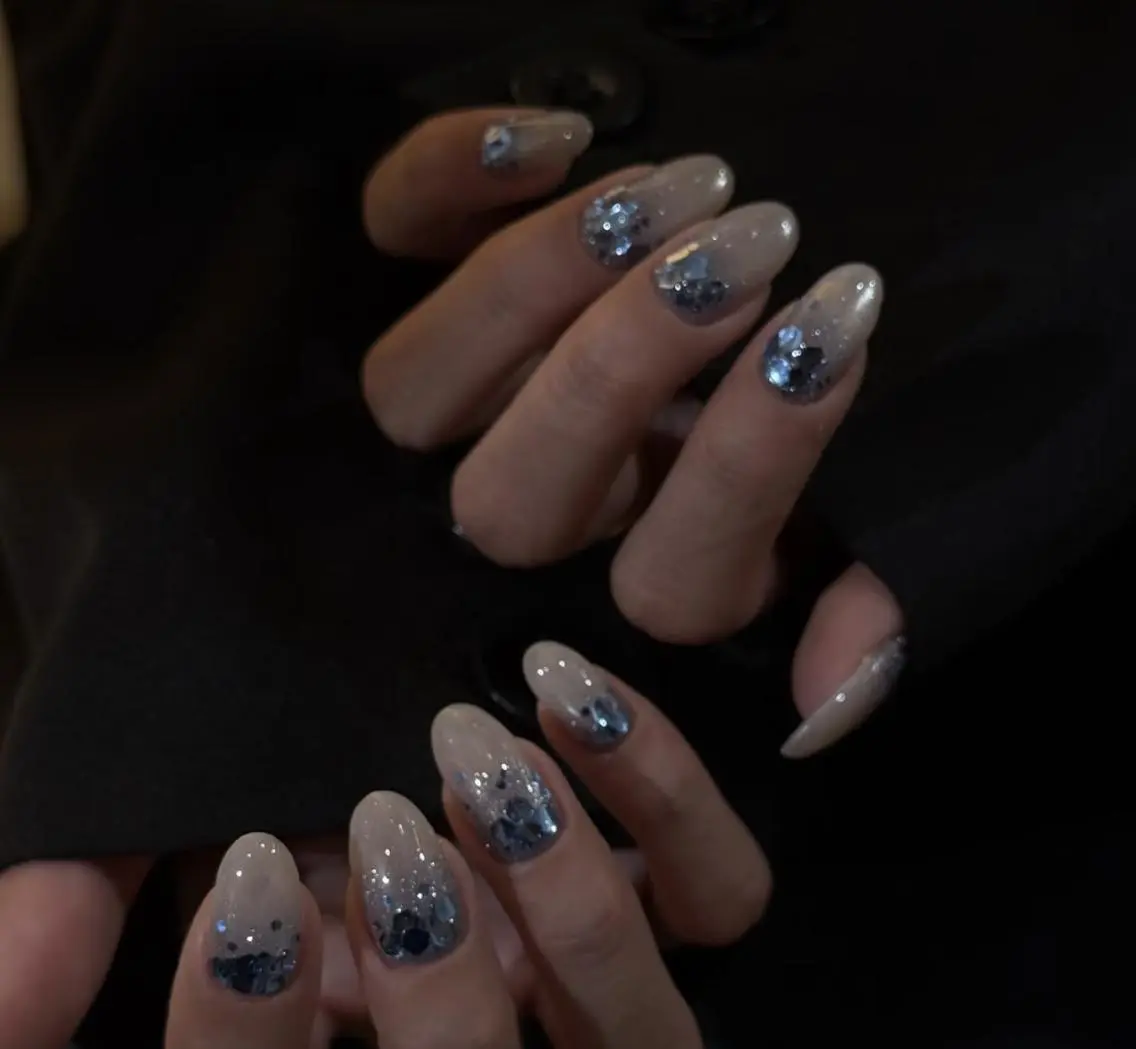 ネイル ハンドネイル エリ🫧 nail池袋東口のネイルデザイン