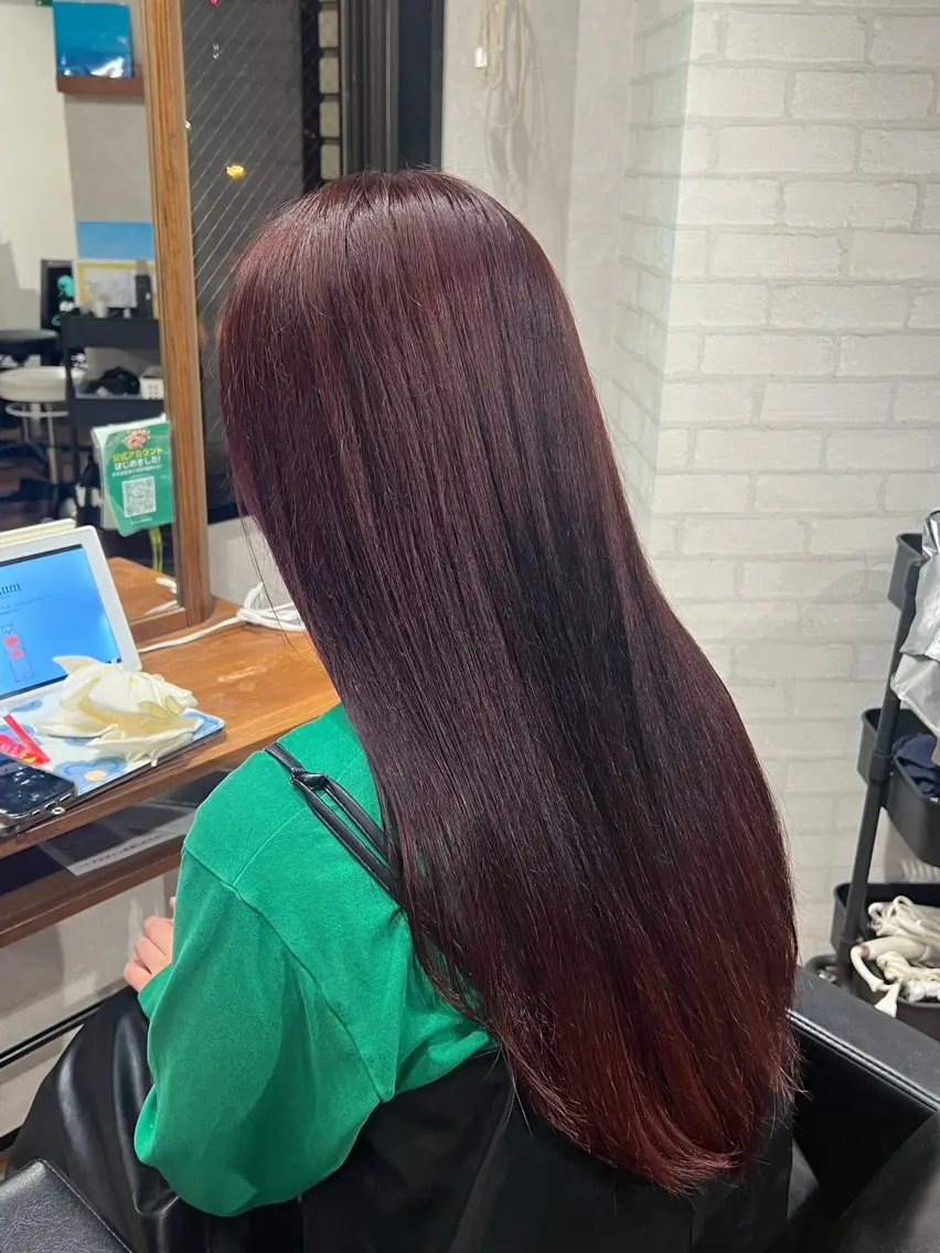 ロング カラー ブリーチ レッドカラー 顔まわりレイヤー レイヤーカット カット ヘアカラー レ ナのヘアスタイル