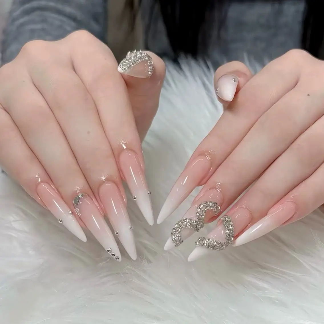 ネイル ハンドネイル Luna Gladeのネイルデザイン