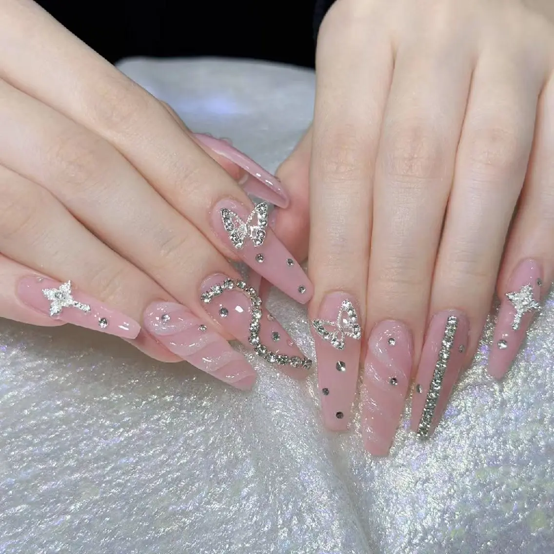 ネイル ハンドネイル Queen's ゆなのネイルデザイン
