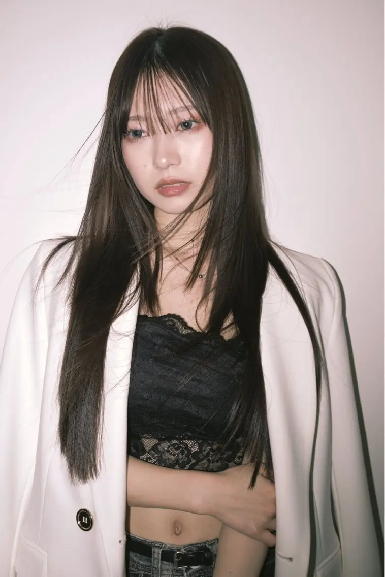 ロング 縮毛矯正 ブリーチモデル募集 古内柊のヘアスタイル