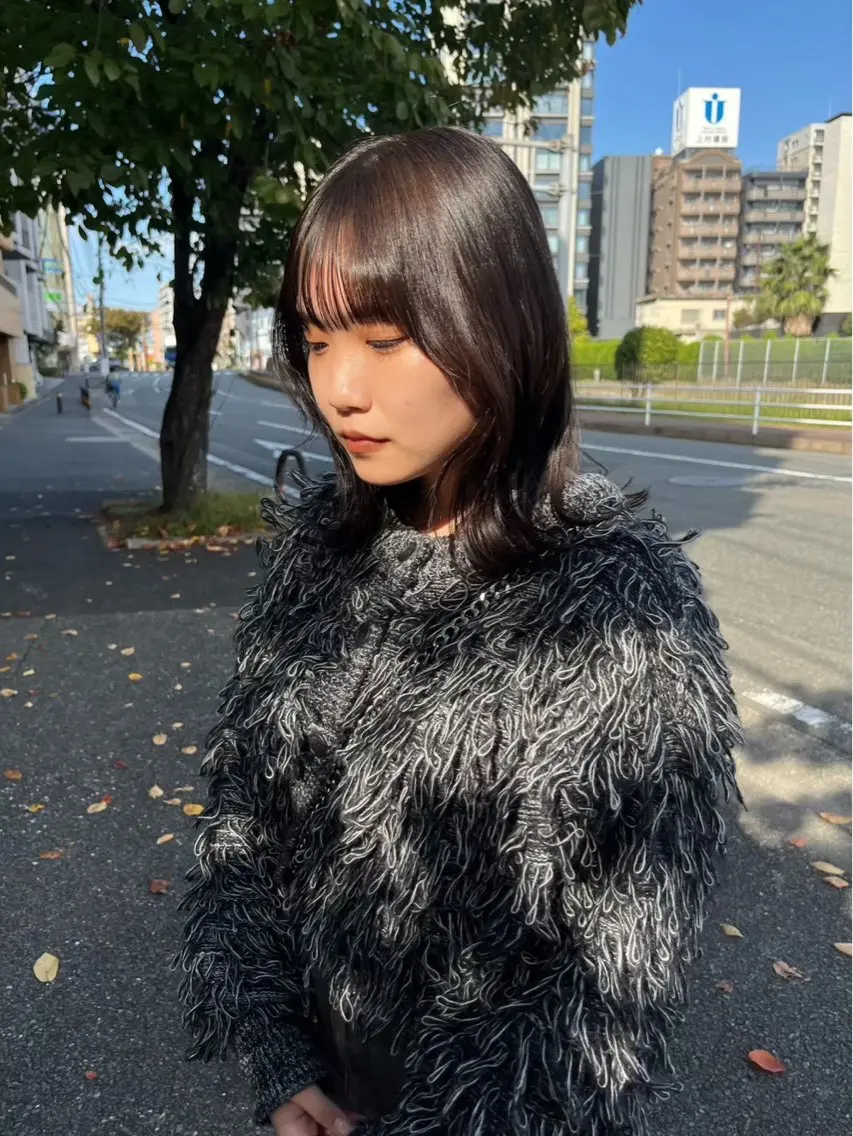 セミロング カラー ヘアカラー トリートメント ヘッドスパ qpulaあいみ 透明感カラーのヘアスタイル
