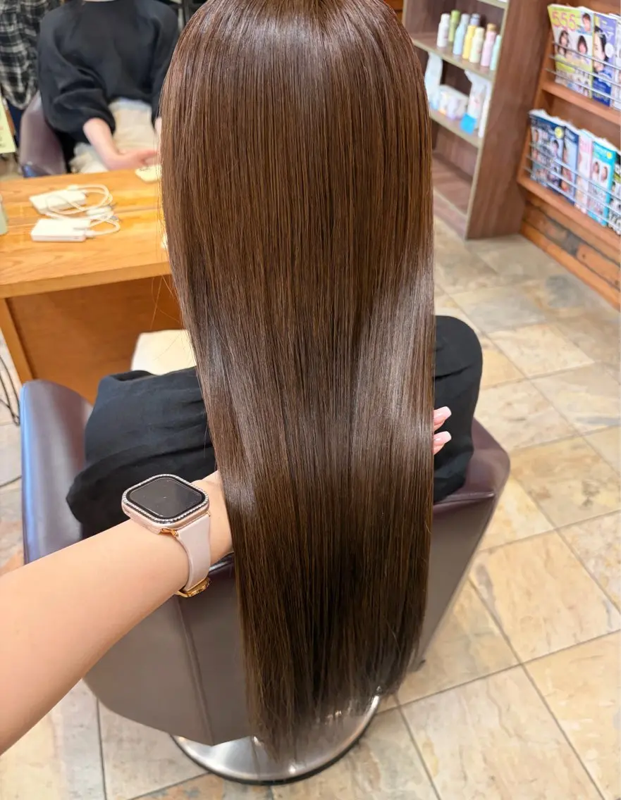 ロング ヘアカラー 松浦 萌のヘアスタイル
