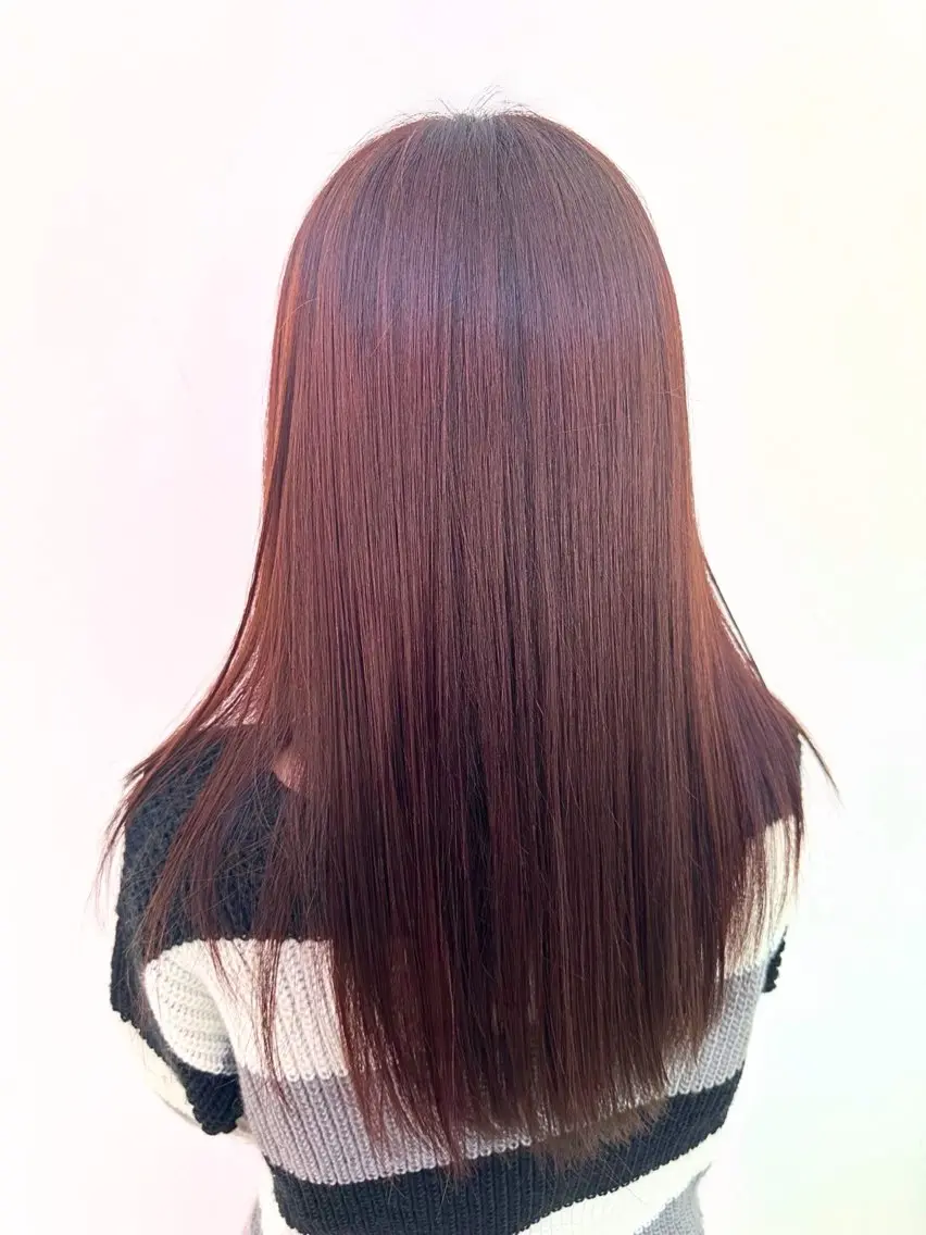 ロング カラー カット ヘアカラー トリートメント 髪質改善ストレート インナーカラーハズキのヘアスタイル